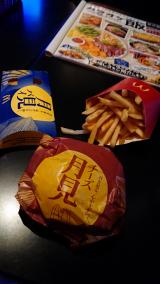 今日のお昼|q∀•`*)ﾁﾗｯ